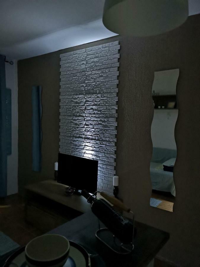Apartmani Sarm Vir Esterno foto